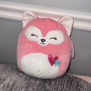 Flora fox squishmallow